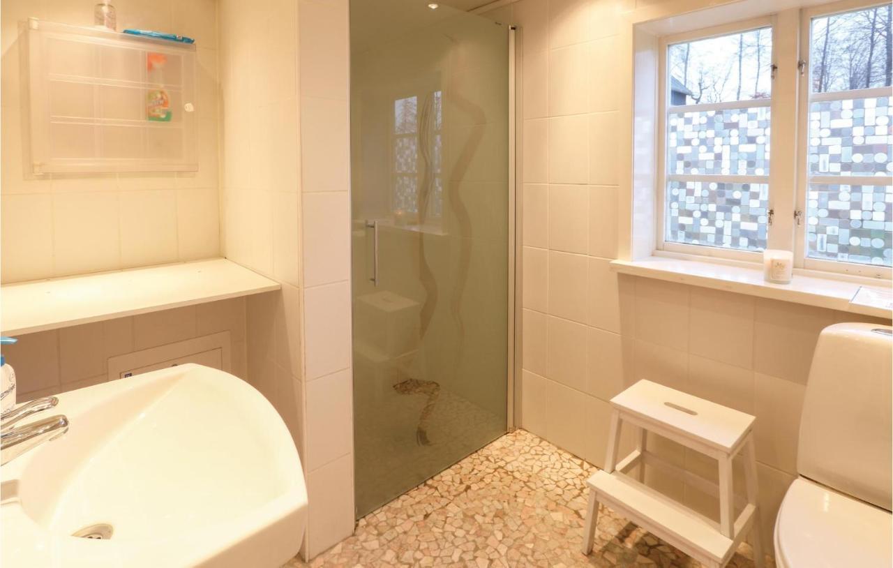 Ostra Sonnarslov Gorgeous Home In Oestra Soennarsloev With Kitchen מראה חיצוני תמונה